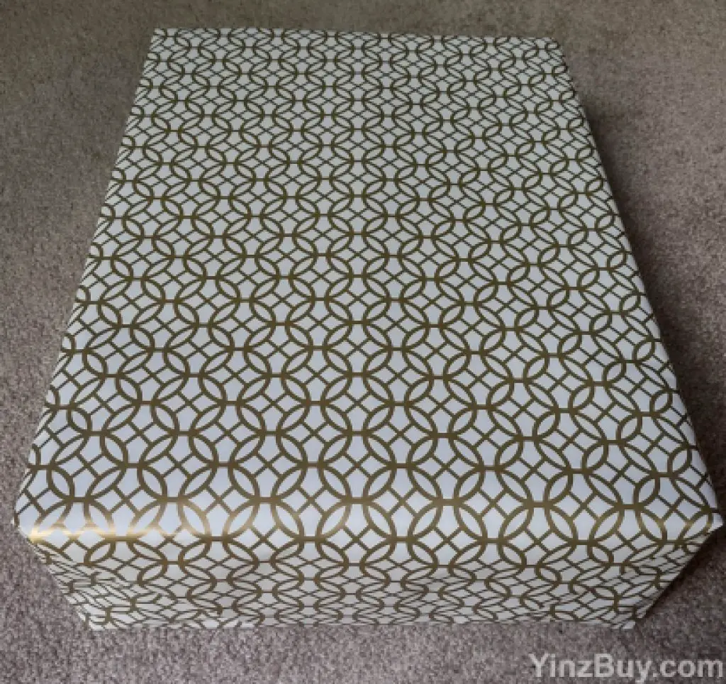 how to gift wrap a weighted blanket in a box step 5 fold wrap and tape copyright yinzbuy