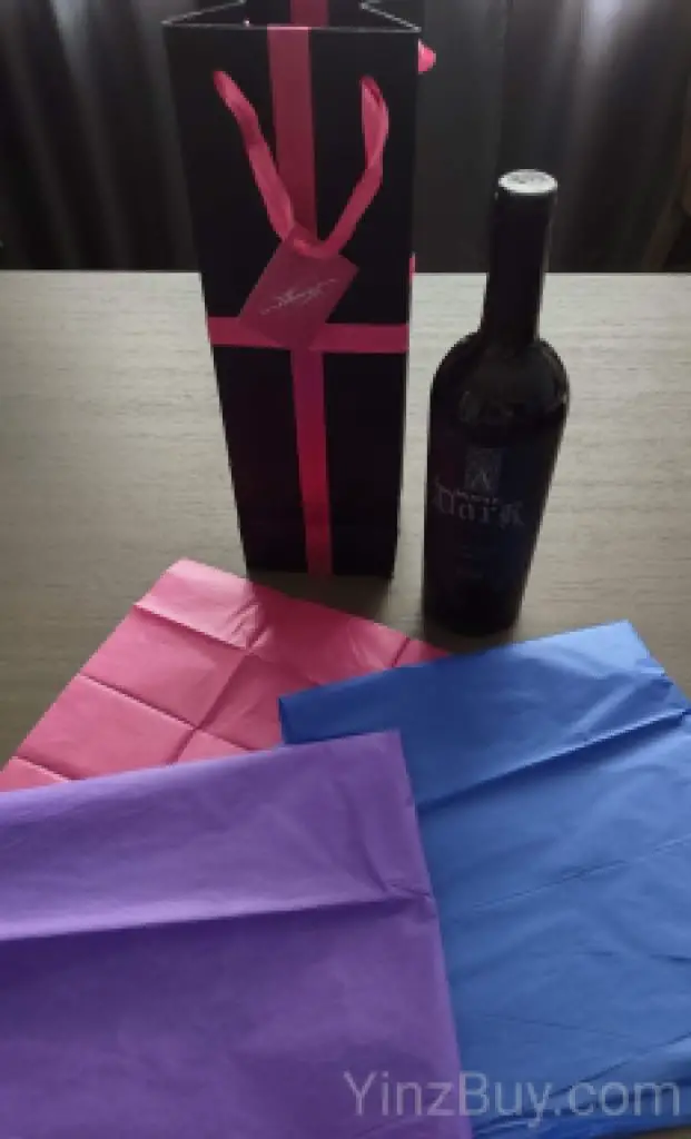 how to put tissue paper in a wine gift bag step 1 gather your supplies copyright yinzbuy